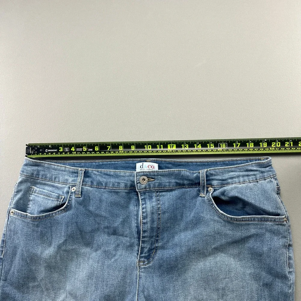 D&Co Bermuda Shorts Womens 20W Blue Denim Cotton Stretch Frayed Hem High Rise